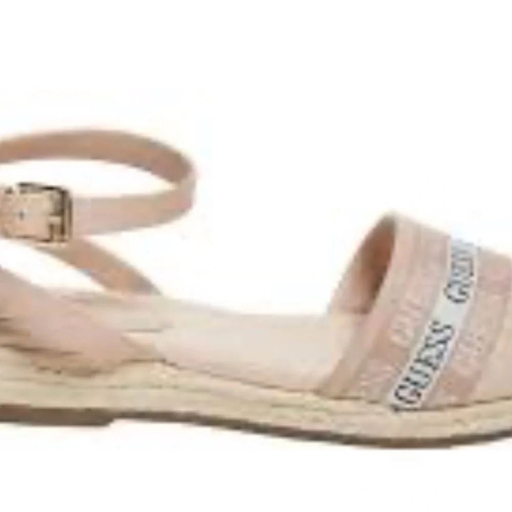 Guess stylish espadrilles